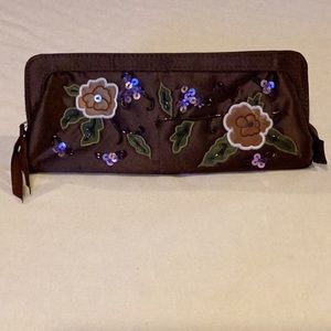 Floral Clutch